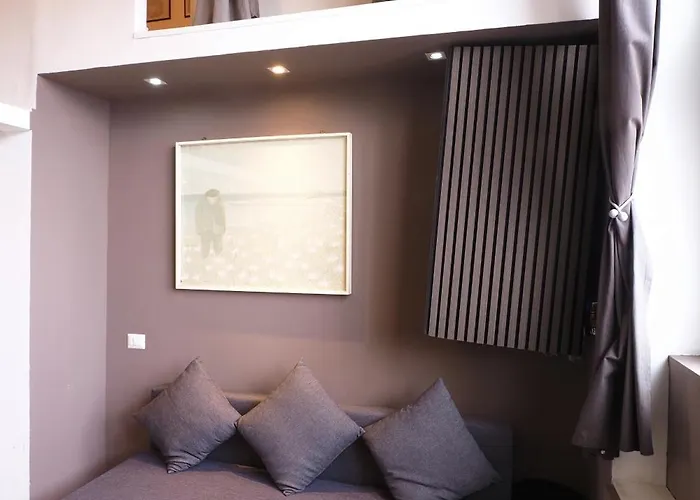 Primopiano - Schiaparelli A Flat Milánó