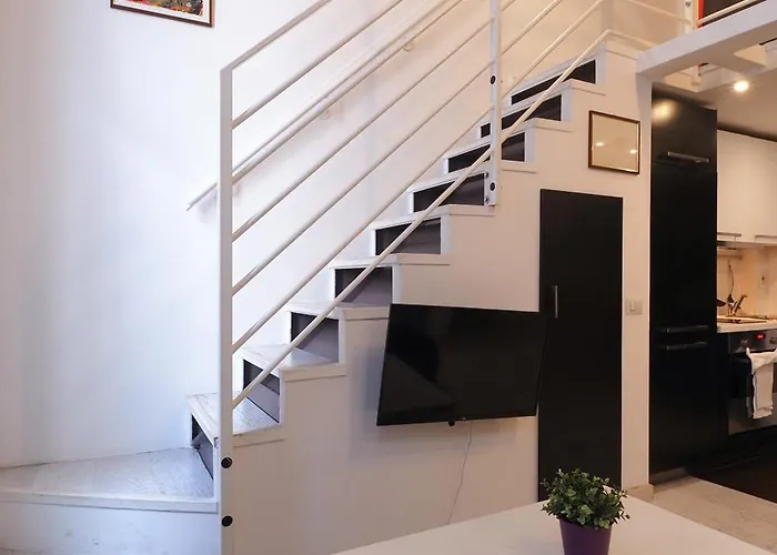 Primopiano - Schiaparelli A Flat Milánó