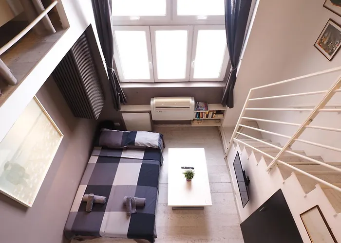 Primopiano - Schiaparelli A Flat Mailand