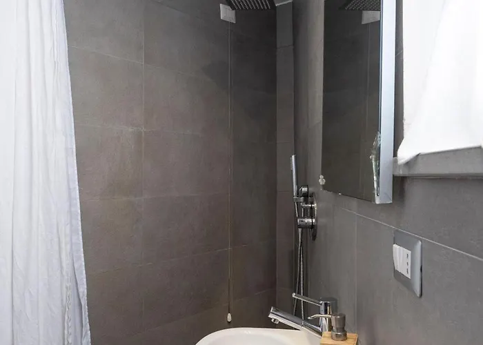 Dream Garden Center On Subway 10 Guest Apartmán