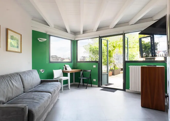 Dream Garden Center On Subway 10 Guest Apartmán Milán