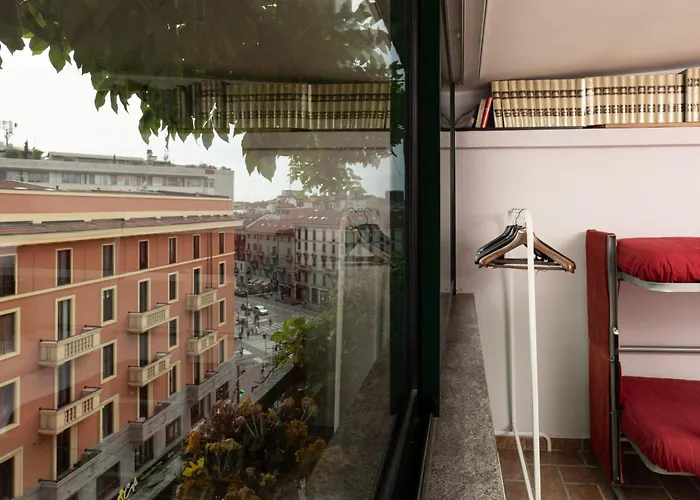 Dream Garden Center On Subway 10 Guest Milán