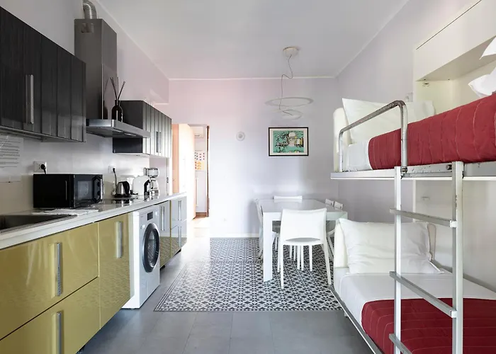 Dream Garden Center On Subway 10 Guest * Milán