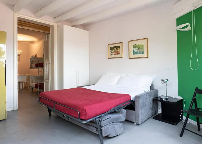 Dream Garden Center On Subway 10 Guest