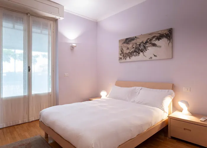 Dream Garden Center On Subway 10 Guest Apartmán