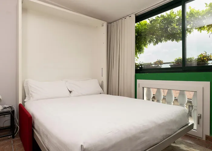 Dream Garden Center On Subway 10 Guest Milán