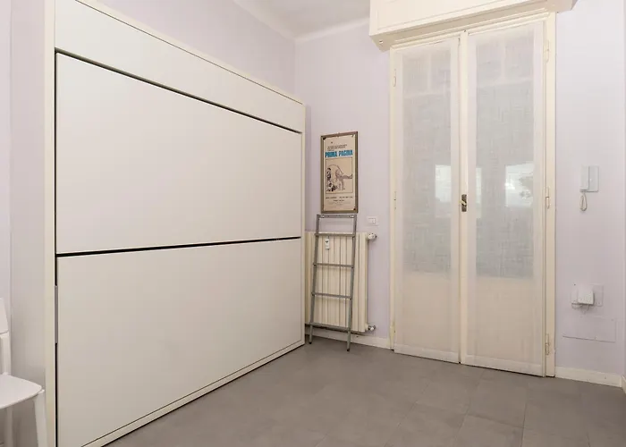 Dream Garden Center On Subway 10 Guest Milán