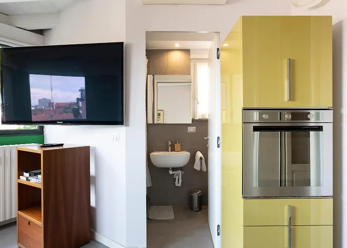 Dream Garden Center On Subway 10 Guest * Milán