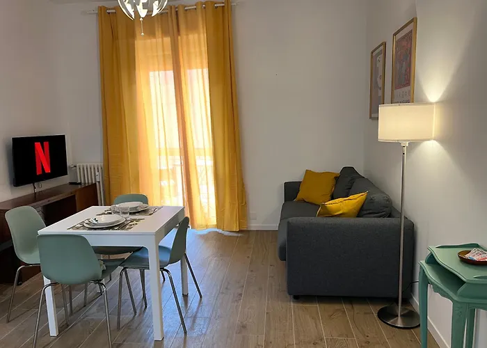 M4 - Private Garage - Linate Airport - Self Checkin - Lomellina - Milanoflats Apartmán Milán