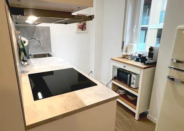 M4 - Private Garage - Linate Airport - Self Checkin - Lomellina - Milanoflats *