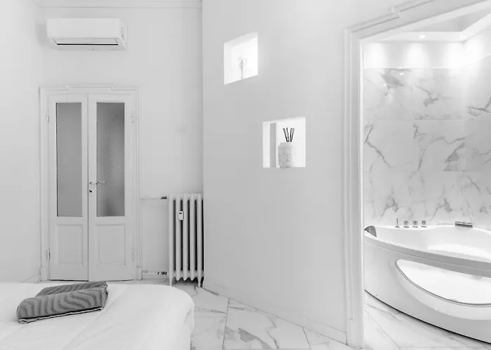 Bre3 -lodi- Elegant & Private Hot Tub - Lägenhet *