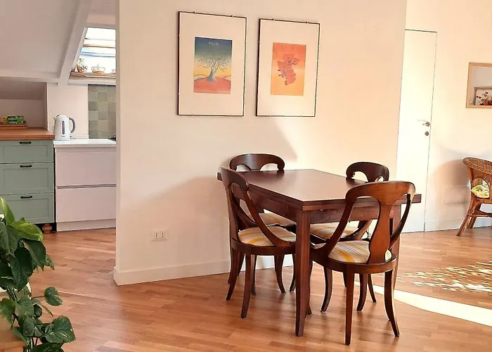 Mansarda Con Terrazzo Centralissima Apartmán Milán