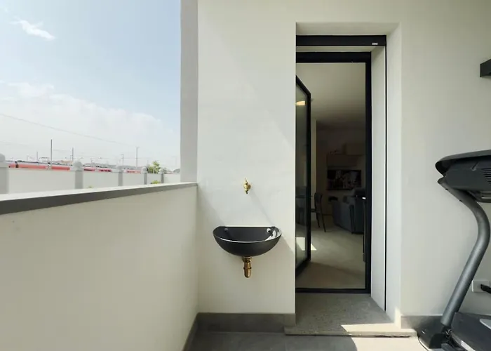 Homeby - Casa Raffaele *