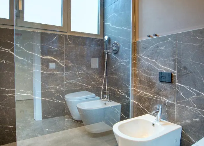 Hozyhome Strategica Soluzione In Fondazione Prada Appartement *