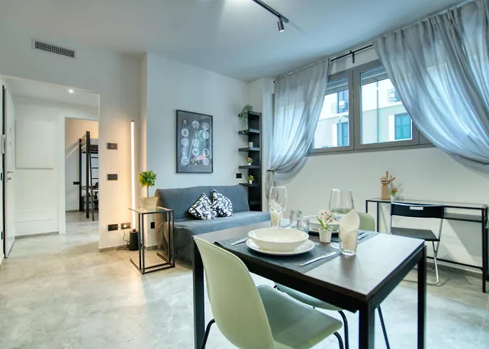 Hozyhome Strategica Soluzione In Fondazione Prada Milán