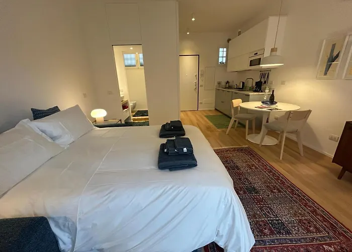 Emotion 716 E Sei A Casa! Milan