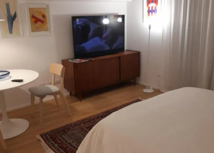 Emotion 716 E Sei A Casa! * Milan