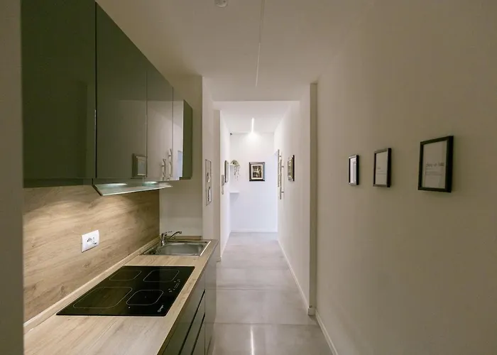 Two -rooms 10 Minutes Duomo By Metro