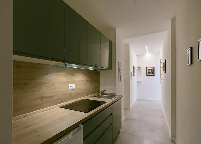 Two -rooms 10 Minutes Duomo By Metro شقة ميلان