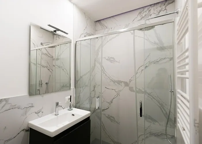 Two -rooms 10 Minutes Duomo By Metro