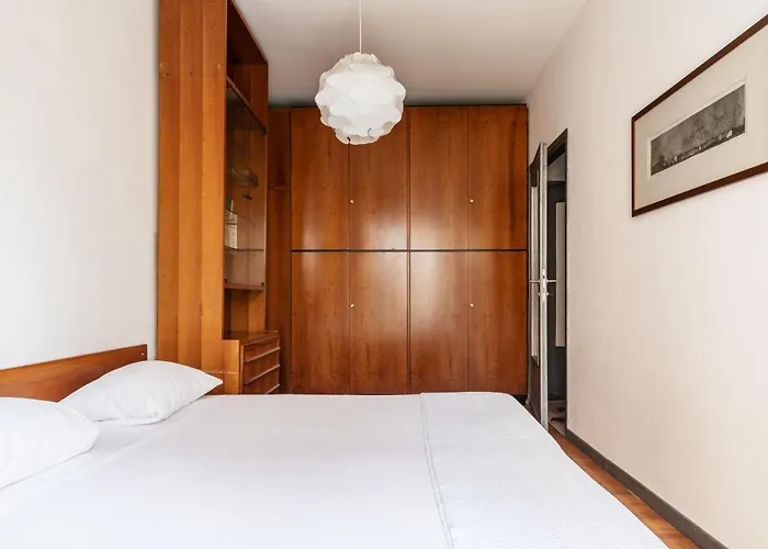 Apartment Trilocale In Stile Milanese In Solari *
