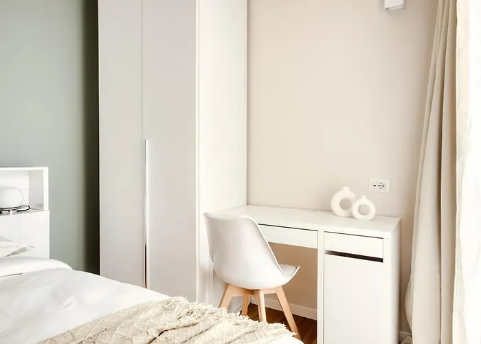 Hostmate - - Imperia - Romolo Iulm *