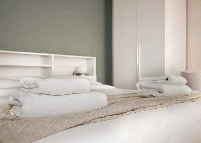 Hostmate - - Imperia - Romolo Iulm Daire *