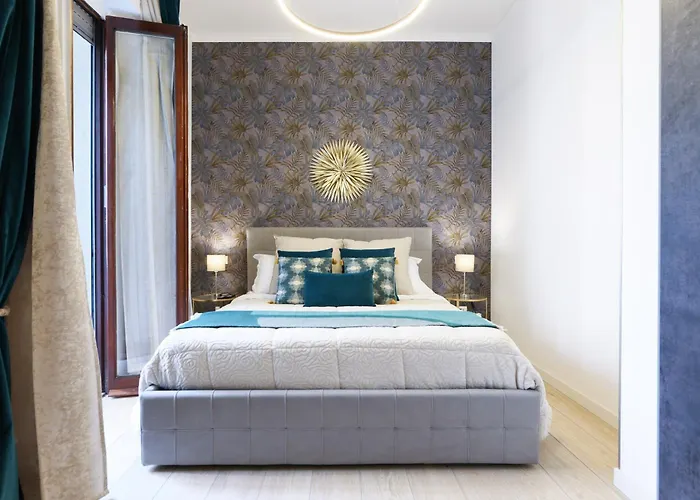 Duomo Luxury Tiffany With Balcony Apartament *