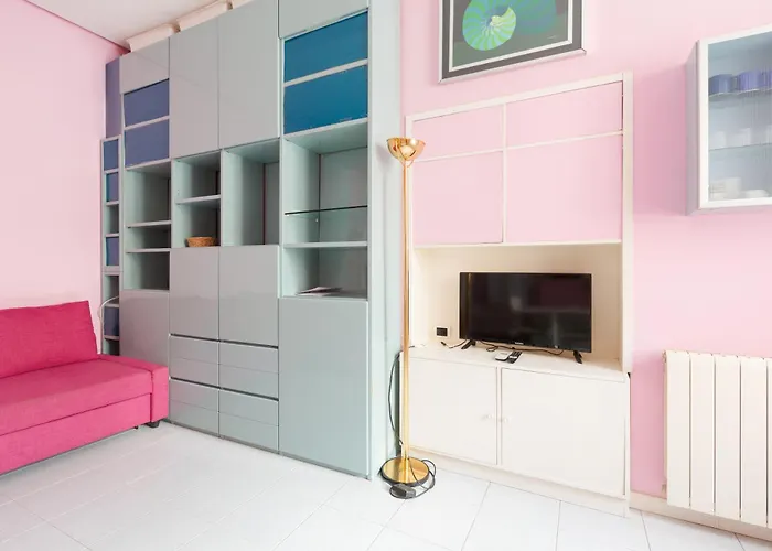 Guesthost - Isola Cosy Pink Daire Milano