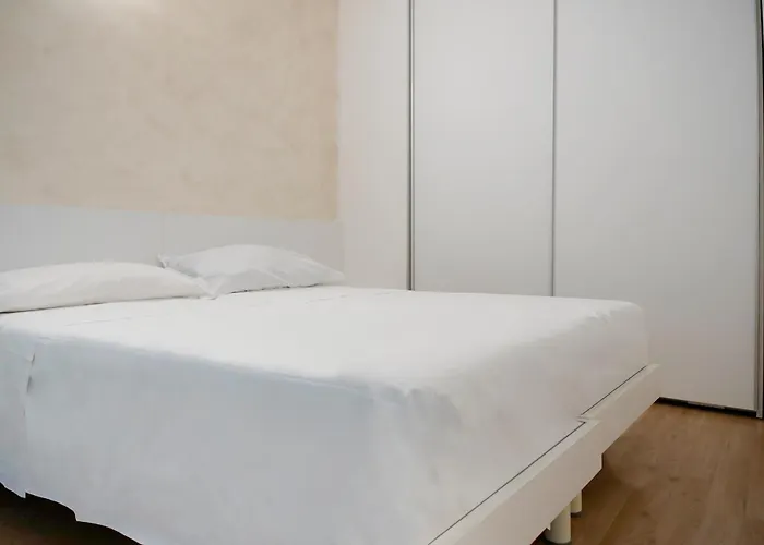 Star Dust * מילאנו