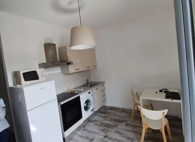 Apartamento Ieo, Prada, Universita Bocconi, Duomo, Assago Forum *