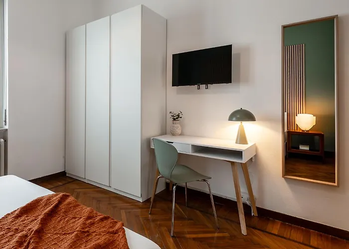 Stayeasy Melloni - 3 Rooms, 2 Baths - Center *