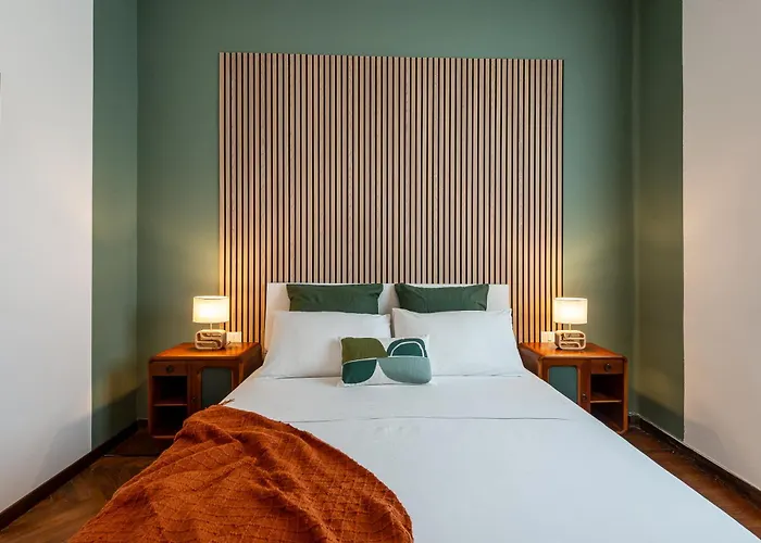 Stayeasy Melloni - 3 Rooms, 2 Baths - Center