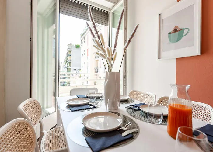 Apartment Stayeasy Melloni - 3 Rooms, 2 Baths - Center