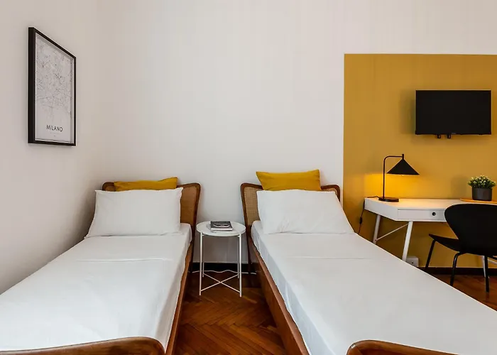 Stayeasy Melloni - 3 Rooms, 2 Baths - Center Apartment *