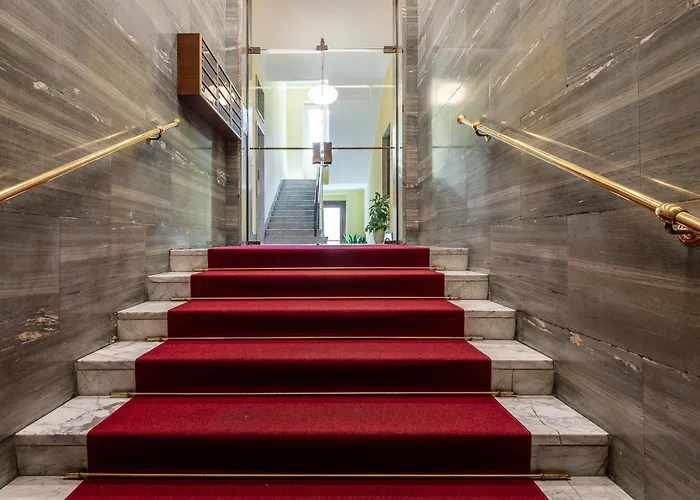 Stayeasy Melloni - 3 Rooms, 2 Baths - Center *