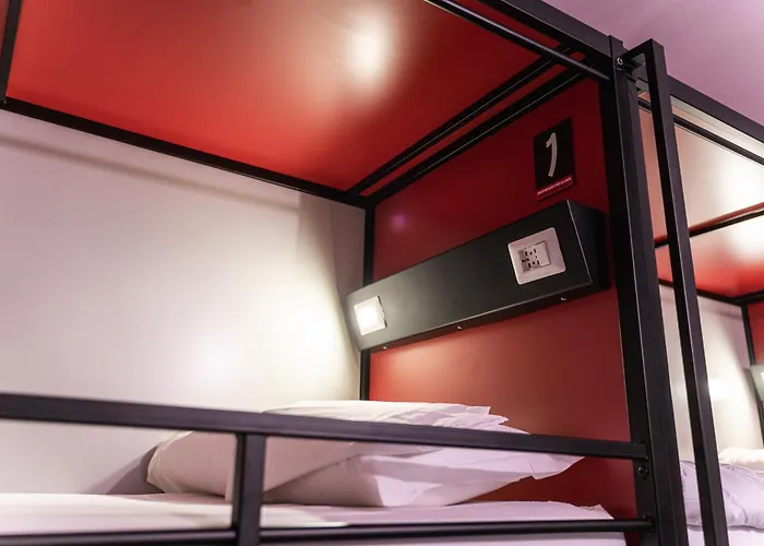 Hostel Yellowsquare *