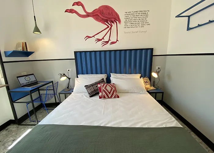Yellowsquare Hostel