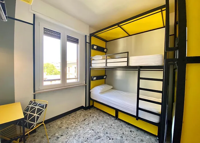 Yellowsquare Hostel Milano