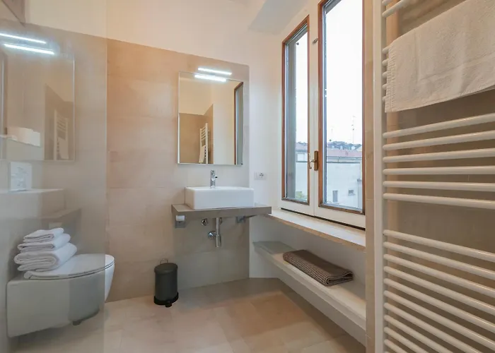 Atene - 7sundays Milan