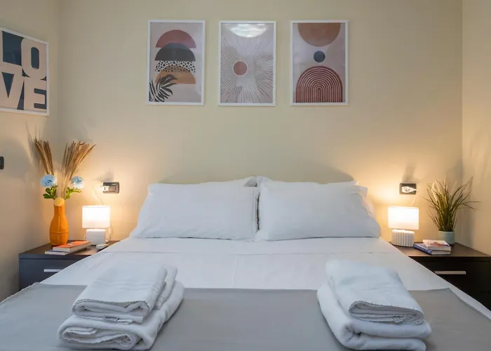 Spazio Breda - Free Parking, Private Garage, Metro M1, Balcony, 4 Guests Mediolan