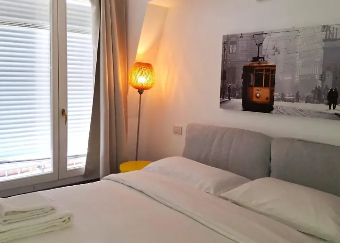 Апартаменты Urban Attic Isola District Милан