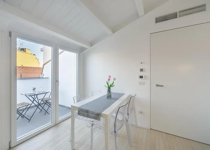 Duomo 10 Min Shopping Street Metro Loreto Mediolan