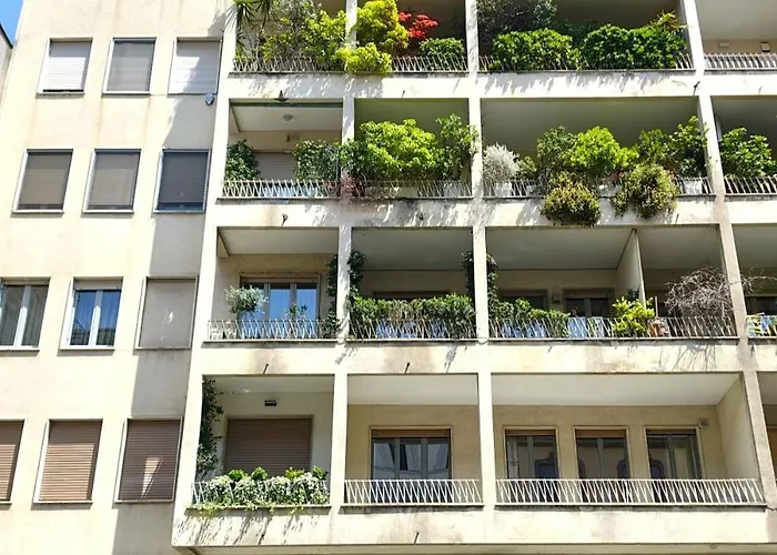 Jada Monforte- Exclusive In The Heart Of The * Milano
