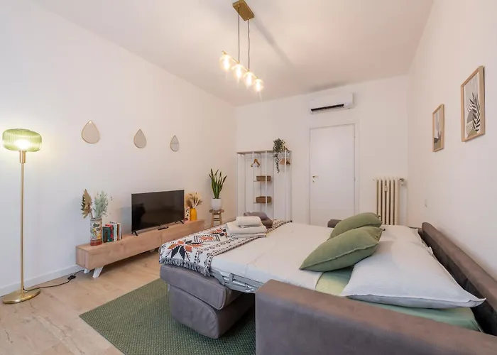 아파트 Piero Della Francesca - 7sundays *