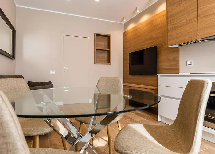 Cenisio Golden House