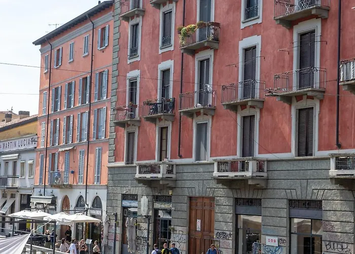 Navigli Nest Renovated With Balcony On The Naviglio Apartmán
