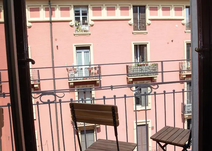 Navigli Nest Renovated With Balcony On The Naviglio Apartmán