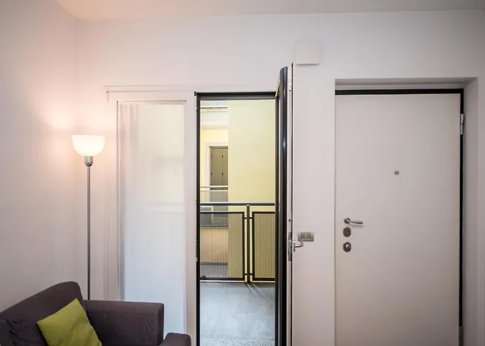 Shortmi Navigli Milano