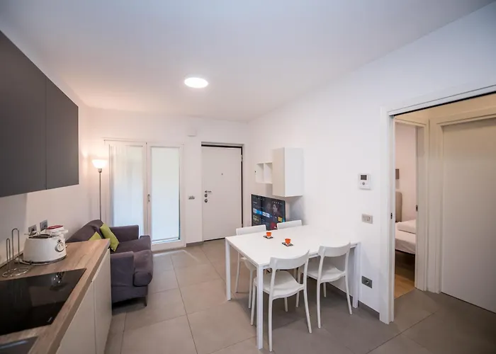 Shortmi Navigli Daire Milano